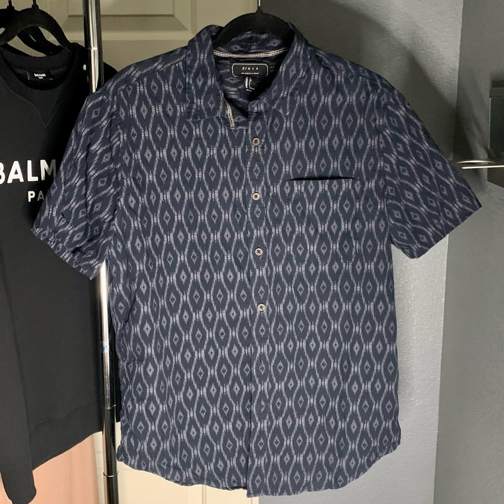 21 MEN Men’s Casual Button-Down Short-Sleeve Shirt LARGE